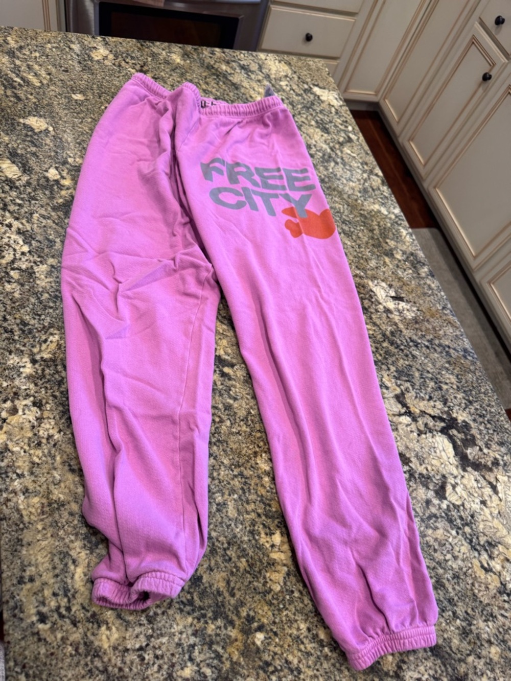 Free City cropped pink sweatpants small excellent condition like new